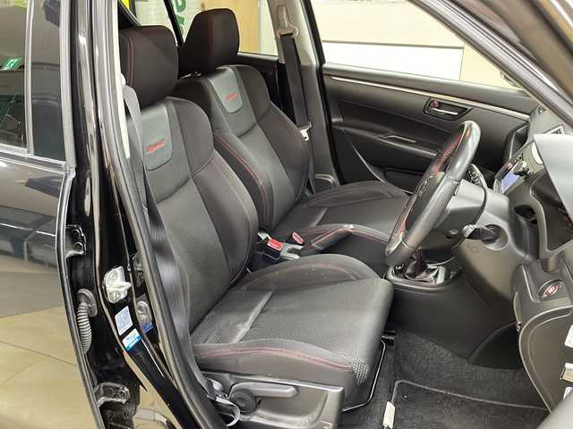 スズキ スイフト スポーツ 道央・札幌 2014(平26)年 15万km スーパーブラックパール ・社外6インチナビ(CD/DVD/AUX)/・デジタルインナーミラー一体型前後ドライブレコーダー/・社外マフラー/・クルーズコントロール/・オートライト/・フォグライト/・HIDヘッドライト/・社外15インチアルミホイール/・ビルドインETC/・ABS/・横滑り防止機能