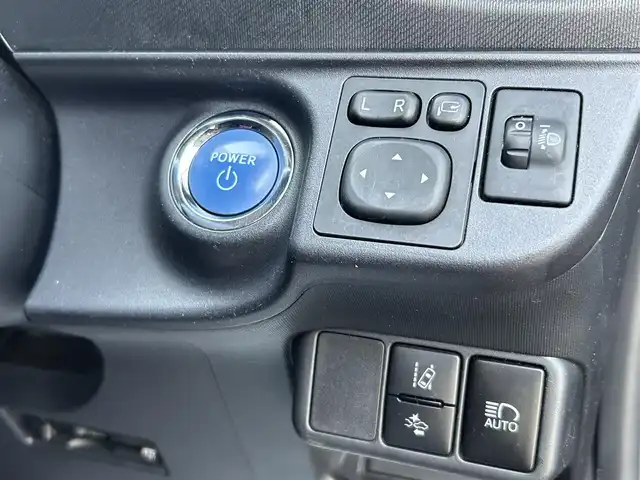 トヨタ アクア S スタイルブラック 佐賀県 2016(平28)年 8.2万km ディープアメジストマイカメタリック 純正SDナビゲーション/SD/Bluetooth/バックカメラ/スマートキー2個/ＥＴＣ/オートエアコン/純正ドアバイザー/社外フロアマット/社外ホイール/取扱説明書/トヨタセーフティセンス/・レーダークルーズコントロール/・プリクラッシュセーフティ/・レーントレーシングアシスト