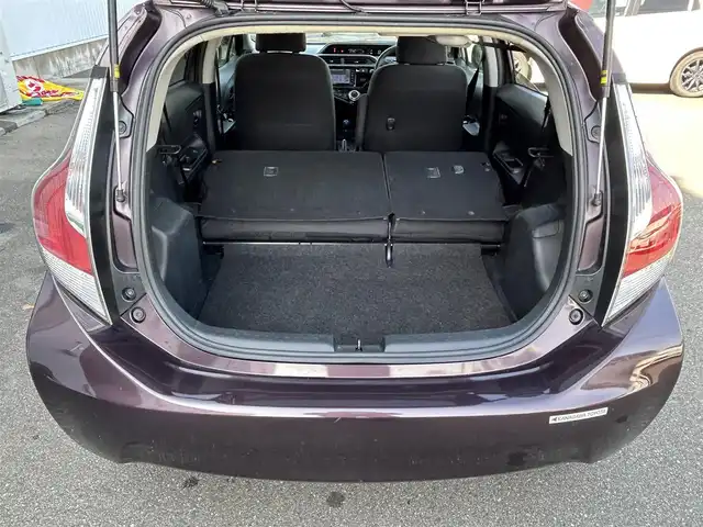 トヨタ アクア S スタイルブラック 佐賀県 2016(平28)年 8.2万km ディープアメジストマイカメタリック 純正SDナビゲーション/SD/Bluetooth/バックカメラ/スマートキー2個/ＥＴＣ/オートエアコン/純正ドアバイザー/社外フロアマット/社外ホイール/取扱説明書/トヨタセーフティセンス/・レーダークルーズコントロール/・プリクラッシュセーフティ/・レーントレーシングアシスト