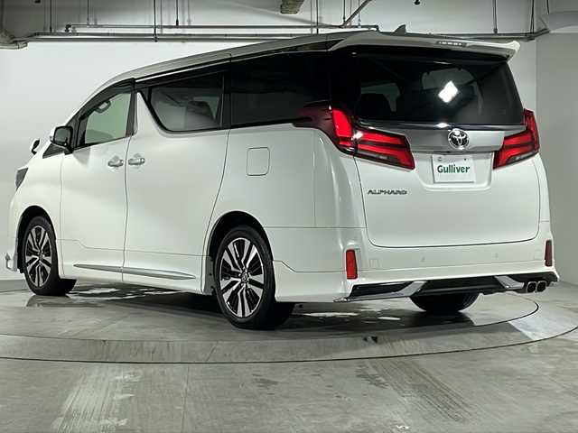 トヨタ アルファード S Cパッケージ 広島県 2023(令5)年 3.3万km ホワイトパールクリスタルシャイン 禁煙/ワンオーナー/モデリスタエアロ/ツインムーンルーフ/セーフティセンス/・プリクラッシュセーフティ/・LTA/LDA/RSA/・先行車発進告知/・オートマチックハイビーム/BSM/RCTA/クリアランスソナー/純正ディスプレイオーディオ/・Bluetooth/Miracast/バックカメラ/デジタルインナーミラー/3眼LEDヘッドライト/オートライト/フォグランプ/前後ドライブレコーダー（ZDR-016）/ビルトインETC/合皮シート/シートヒーター/シートベンチレーション/パワーシート/メモリシート/ウッドコンビステアリング/ステアリングスイッチ/ステアリングヒーター/パワーバックドア/スマートキー/スペアキー/プッシュスタート/純正ドアバイザー/AC100V100W電源/純正18インチアルミホイール
