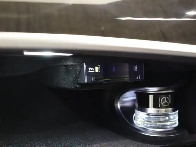 メルセデス・ベンツ Ｓ４００ｄ スポーツリミテッド 静岡県 2020(令2)年 4.2万km ダイヤモンドホワイト レザーEXパッケージ/・ブルメスターサウンド/・ナッパ黒レザーシート/・リラクゼーションシート/ベーシックパッケージ/・サンルーフ/・前席ベンチレーション/・後席シートヒーター/・エアバランスパッケージ/・赤外線反射・ノイズ軽減ガラス/レーダーセーフティパッケージ /HUD/360°カメラ/エアサス/Carplay /ソフトクローズドア/20インチ純正AW/メルセデスロゴ入りキャリパー