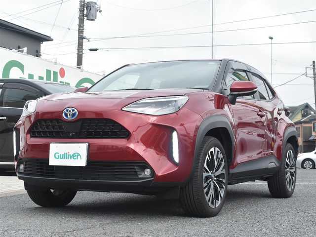 トヨタ ヤリスクロス ハイブリッド Z 神奈川県 2023(令5)年 0.8万km センシュアルレッドマイカ ワンオーナー/純正メモリナビ/フルセグテレビ/全方位カメラ/アダプティブクルーズコントロール/プッシュスタート/スマートキー/ステアリングヒーター/ブラインドスポットモニター/ETC/LEDヘッドライト/保証書/取説/ナビ説/スペアスマートキー/205/65/16社外AW付きスタットレスタイヤ/　車内積み込み