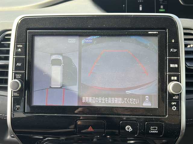 日産 セレナ ハイウェイスターVセレクションⅡ 愛媛県 2019(令1)年 5.8万km マルーンレッド 2トーン 純正ナビ/（Bluetooth/AM/FM/フルセグTV）/衝突軽減ブレーキ/両側電動スライドドア/レーダークルーズコントロール/LEDヘッドライト/ETC/バックカメラ/ドライブレコーダー/コーナーセンサー/スマートキー/純正16インチAW/純正フロアマット/フォグランプ