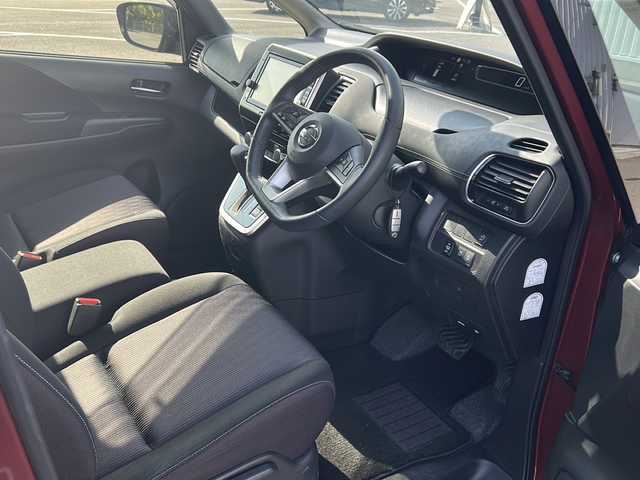 日産 セレナ ハイウェイスターVセレクションⅡ 愛媛県 2019(令1)年 5.8万km マルーンレッド 2トーン 純正ナビ/（Bluetooth/AM/FM/フルセグTV）/衝突軽減ブレーキ/両側電動スライドドア/レーダークルーズコントロール/LEDヘッドライト/ETC/バックカメラ/ドライブレコーダー/コーナーセンサー/スマートキー/純正16インチAW/純正フロアマット/フォグランプ