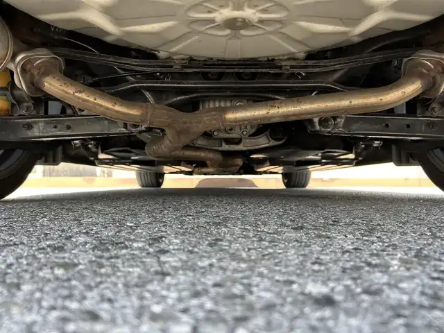 スバル レヴォーグ 1．6GT－S アイサイト 滋賀県 2014(平26)年 8.3万km クリスタルブラックシリカ 4WD(F4)/STiエアロ/STiホイール/7インチ純正ナビ【AVIC-MRZ099】/(FM/AM/CD/DVD/フルセグ/Bluetooth)/ETC/バックカメラ/アイサイト/・プリクラッシュブレーキアシスト	/・アクティブレーンキープ	/・全車速追従機能付クルーズコントロール/・ＡＴ誤発進抑制制御/積込冬タイヤ(純正ホイール付き)/電子パーキング/電動格納ミラー/アイドリングストップ/革巻きステアリング/ステアリングスイッチ/パドルシフト/オートライト/LEDヘッドライト/フロントフォグ/リアフォグ/フルオートエアコン/プッシュスタート/スマートキー/スペアキー/純正フロアマット/トノカバー