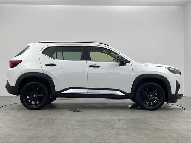 ホンダ ＷＲ－Ｖ Z+ ブラックスタイル 愛知県 2025(令7)年 0.1千km プラチナホワイトパール /禁煙車//純正HondaCONNECTナビ//フルセグTV//バックカメラ//ETC//ブラックスタイル専用ベルリナブラック外装加飾//純正17インチアルミホイール(ベルリナブラック)//ホンダセンシング//衝突軽減ブレーキ//先行車発進お知らせ//歩行者事故低減ステアリング//路外逸脱抑制機能//標識認識機能//アダプティブクルーズコントロール//レーンキープアシストシステム//誤発進抑制機能(前後方)//急アクセル抑制機能//前後パーキングセンサー//オートハイビーム//フルLEDヘッドライト//オートライト//フロントフォグランプ//プライムスムース&ファブリックコンビシート//トノカバー//革巻きステアリング//ステアリングスイッチ//パドルシフト//プッシュスタート//電動格納ミラーウィンカー//横滑り防止装置
