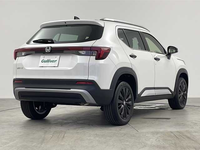 ホンダ ＷＲ－Ｖ Z+ ブラックスタイル 愛知県 2025(令7)年 0.1千km プラチナホワイトパール /禁煙車//純正HondaCONNECTナビ//フルセグTV//バックカメラ//ETC//ブラックスタイル専用ベルリナブラック外装加飾//純正17インチアルミホイール(ベルリナブラック)//ホンダセンシング//衝突軽減ブレーキ//先行車発進お知らせ//歩行者事故低減ステアリング//路外逸脱抑制機能//標識認識機能//アダプティブクルーズコントロール//レーンキープアシストシステム//誤発進抑制機能(前後方)//急アクセル抑制機能//前後パーキングセンサー//オートハイビーム//フルLEDヘッドライト//オートライト//フロントフォグランプ//プライムスムース&ファブリックコンビシート//トノカバー//革巻きステアリング//ステアリングスイッチ//パドルシフト//プッシュスタート//電動格納ミラーウィンカー//横滑り防止装置