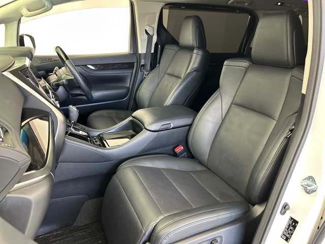 トヨタ アルファード S Cパッケージ 愛知県 2019(平31)年 5万km ホワイトパールクリスタルシャイン モデリスタエアロ/モデリスタマフラー/ALPINE11型ナビ・フルセグTV/CD・DVD・Bluetooth再生/ALPINE12型フリップダウンモニター/三眼LEDヘッドライト/純正18インチAW/純正デジタルインナーミラー/ドライブレコーダー/HDMIポート/ブラインドスポットモニター/レーダークルーズコントロール/プリクラッシュセーフティ/ステアリングヒーター/黒革シート/エアシート・シートヒーター/クリアランスソナー/AC100Vコンセント/