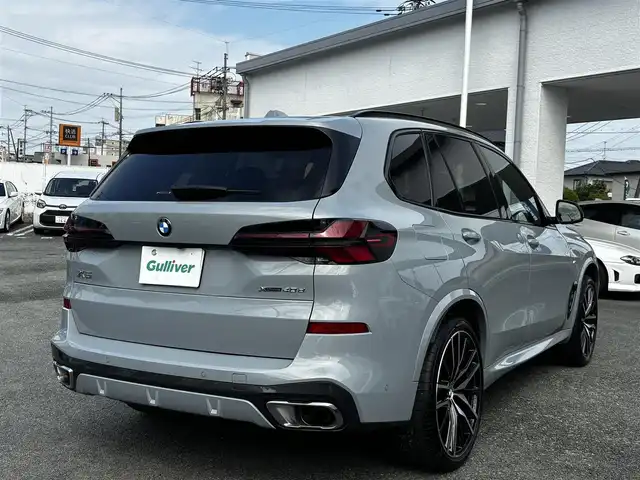 ＢＭＷ ＢＭＷ Ｘ５ xDrive 40d Mスポーツ 熊本県 2024(令6)年 1.1万km グレー カラーコード：C4P/サンルーフ/純正ディスプレイオーディオナビ/【フルセグTV/BT】/全方位カメラ/harman/kardon/衝突軽減ブレーキ/車線逸脱警報/コーナーセンサー/アダプティブクルーズコントロール/ヘッドアップディスプレイ/ブラインドスポットモニター/前後ドライブレコーダー/ステアリングリモコン/パドルシフト/ステアリングヒーター/黒革シート/D/Nパワーシート/D/Nメモリシート/D/Nシートヒーター/D/Nシートクーラー/D/Nマッサージシート/置くだけ充電/保冷・保温付きドリンクホルダー/パワーバックドア/純正22インチアルミホイール/取扱説明書(車両)