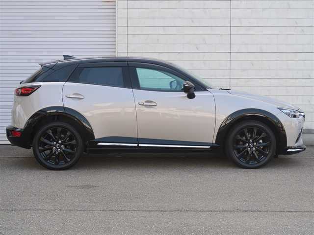マツダ ＣＸ－３ 15S スーパー エッジー 石川県 2023(令5)年 1.2万km ベージュ パドルシフト/ACC/ハンドルリモコン/ハンドルヒーター/Fシートヒーター/ブレーキホールド/フルセグTV/ビルトインETC/HUD/F/Rドラレコ/オートライト/LEDヘッドライト/F/Rフォグライト/全方位カメラ/コーナーセンサー/BSM/ドアバイザー/純正フロアマット/メモリー付パワーシート/ハーフレザーシート