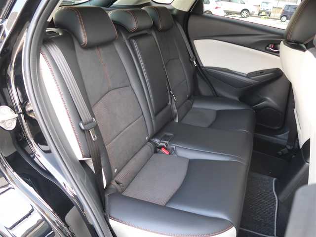 マツダ ＣＸ－３ 15S スーパー エッジー 石川県 2023(令5)年 1.2万km ベージュ パドルシフト/ACC/ハンドルリモコン/ハンドルヒーター/Fシートヒーター/ブレーキホールド/フルセグTV/ビルトインETC/HUD/F/Rドラレコ/オートライト/LEDヘッドライト/F/Rフォグライト/全方位カメラ/コーナーセンサー/BSM/ドアバイザー/純正フロアマット/メモリー付パワーシート/ハーフレザーシート