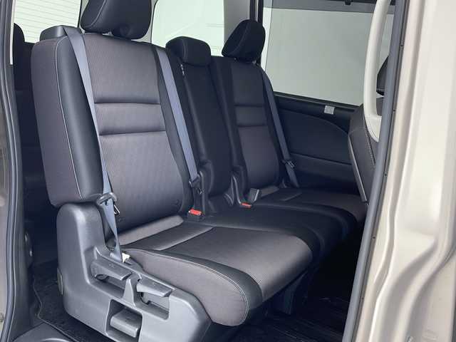 日産 セレナ ハイウェイスター Vセレクション 沖縄県 2017(平29)年 8.7万km カシミヤグレージュ 純正ナビ　MM317D-W/　ＡＭ／ＦＭ　ＣＤ　ＤＶＤ　Ｂｌｕｅｔｏｏｔｈ　/全方位バックカメラ　/フルセグＴＶ　/後席用モニター/パーキングアシスト　/ＥＴＣ　/両側パワースライドドア　/コーナーセンサー　/横滑り防止　/衝突軽減　/カーテンエアバック/ウォークスルー