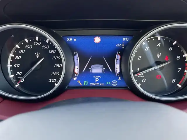 マセラティ レヴァンテ グランスポーツ 東京都 2020(令2)年 3万km 白 パノラマルーフ/ｈａｒｍａｎｋａｒｄｏｎサウンド/純正ナビ／ＤＴＶ/３６０°カメラ/赤レザーシート/パワーバックドア/純正２１インチＡＷ/ドラレコ/ＥＴＣ