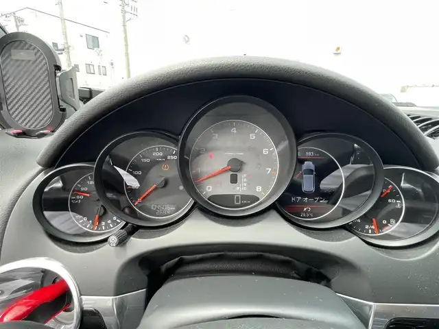 ポルシェ カイエン S 群馬県 2010(平22)年 10.5万km サンドホワイト 社外SDナビ/フルセグテレビ/クルーズコントロール(追従走行あり)/ETC/Bluetooth/ドラレコ後方のみ/横滑り防止装置/盗難防止装置/純正フロアマット/純正アルミホイール/バックカメラ/センターデフロック/サンルーフ/パワーシート/シートヒーター(D+N席)/レザーシート/ダウンヒルアシストコントロール/SPORTモード/2WD.4WD切替スイッチ/保証書/取扱説明書