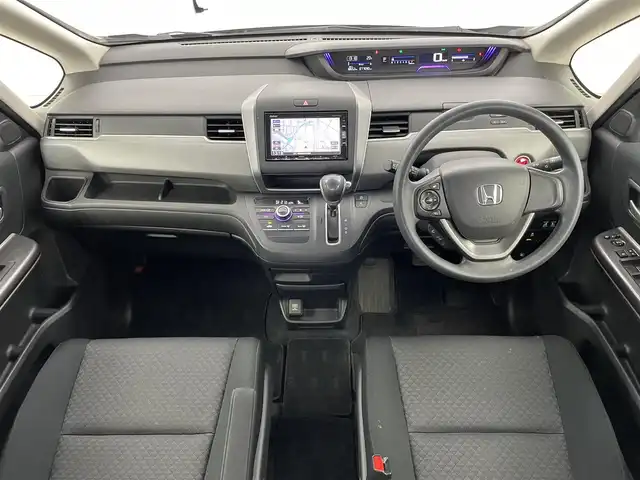 ホンダ フリード＋ G 埼玉県 2016(平28)年 7.7万km クリスタルブラックパール 純正メモリーナビ/【CD/DVD/Bluetooth/フルセグ/MusicRack】/バックカメラ/両側電動スライドドア/前後ドライブレコーダー/ステアリングリモコン/LEDオートライト/オートエアコン/ビルトインETC