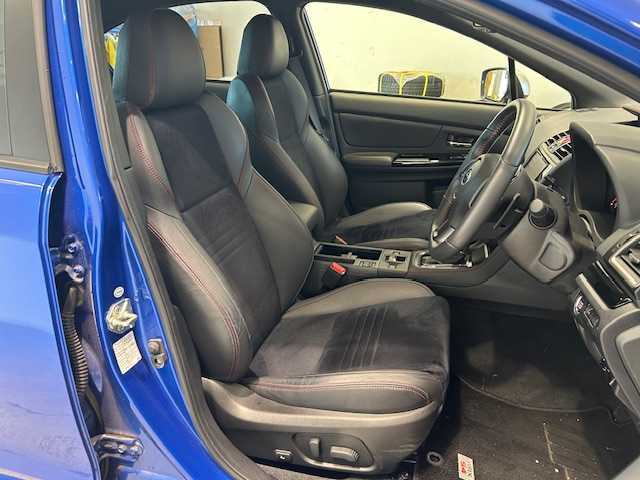 スバル ＷＲＸ Ｓ４ 2．0GT‐S アイサイト 宮城県 2018(平30)年 1.4万km WRブルーパール 4WD/ターボ/純正マフラー/スバルインテリジェントドライブ/Eye Sightアシストモニター/追従機能付きクルーズコントロール/前後コーナーセンサー/ステアリング連動ヘッドランプ/レーンキープアシスト/・中央維持/・先行者追従/オートビークルホールド/ハイビームアシスト/後退時自動ブレーキ/トラクションモード/先行者発進お知らせ/リヤビークルディテクション/SDナビ/フロント、サイド、バックモニター/フルセグTV/Bluetooth、CD、DVD/シートヒーター/パワーシート/LEDヘッドランプ/フォグランプ/オートライト/純正アルミホイール/純正フロアマット