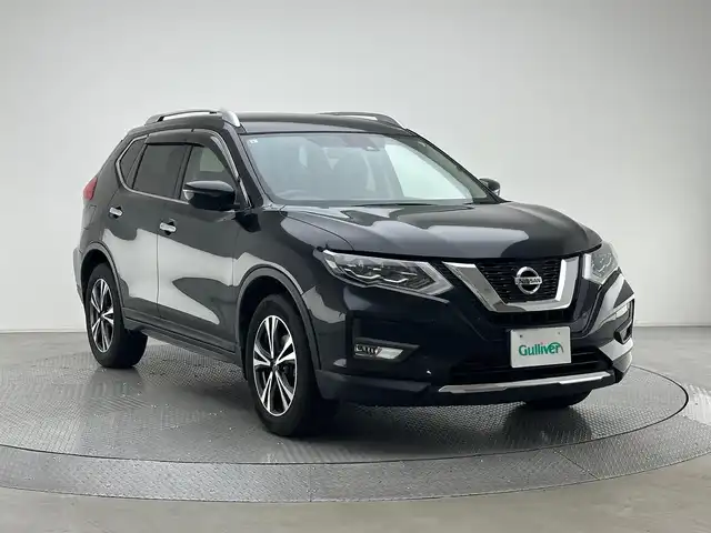 日産 エクストレイル 20X 兵庫県 2017(平29)年 4.2万km ダイヤモンドブラック 純正SDナビ（MM517D-L）/（CD、DVD、SD、BD、BT、フルセグ）/ドライブレコーダー/バックカメラ/コーナーセンサー/エマージェンシーブレーキ/アイドリングストップ/パワーバックドア/ルーフレール/全席シートヒーター/科プシンシート/４WD/ETC/LEDヘッドライト/フォグランプ/純正18インチAW/純正フロアマット/純正バイザー/スペアキー1本