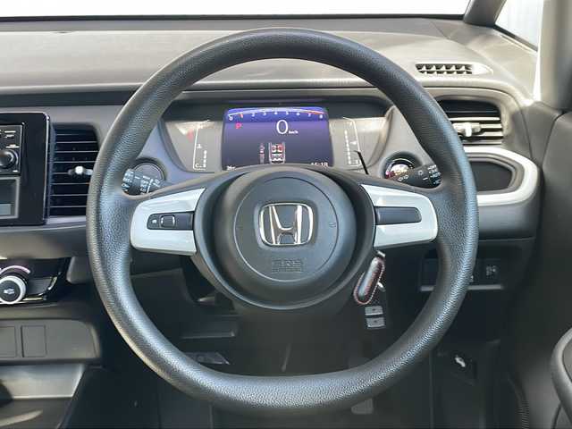 ホンダ フィット ベーシック 長野県 2020(令2)年 3.5万km クリスタルブラックパール ４WD/ギャザーズCD/アイドリングストップ/プッシュスタート/横滑り防止装置