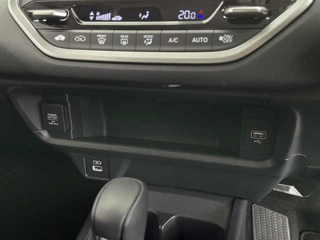 ホンダ ＷＲ－Ｖ Z 愛知県 2024(令6)年 0.9万km クリスタルブラックパール /禁煙車//純正HondaCONNECTナビ//フルセグTV//バックカメラ//ETC//ホンダセンシング//衝突軽減ブレーキ//先行車発進お知らせ//歩行者事故低減ステアリング//路外逸脱抑制機能//標識認識機能//アダプティブクルーズコントロール//レーンキープアシストシステム//誤発進抑制機能(前後方)//急アクセル抑制機能//前後パーキングセンサー//オートハイビーム//フルLEDヘッドライト//オートライト//フロントフォグランプ//プライムスムース&ファブリックコンビシート//トノカバー//純正17インチアルミホイール(切削+ベルリナブラック塗装)//革巻きステアリング//ステアリングスイッチ//パドルシフト//プッシュスタート//電動格納ミラーウィンカー//横滑り防止装置