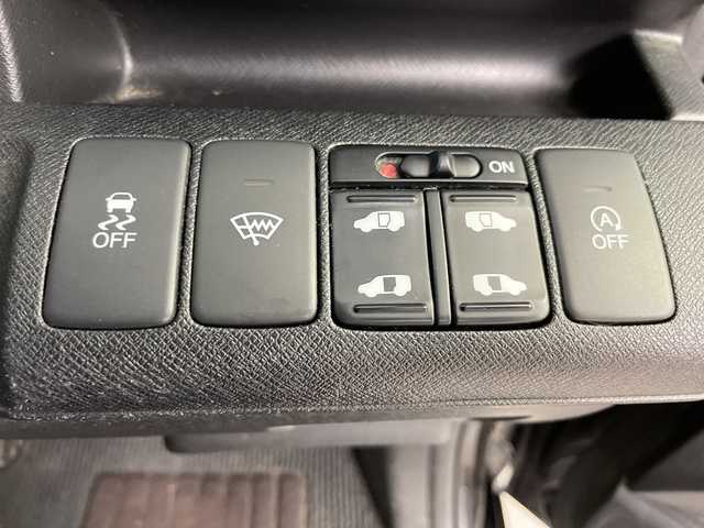 ホンダ ステップワゴン スパーダ Z クールスピリット 道央・札幌 2014(平26)年 14.2万km プレミアムスパークルブラックパール ・4WD/・ALPINE製9インチナビ　/・BT/DVD/CD/SD/フルセグ/・ALPINE製フリップダウンモニター/・コンフォートビューパッケージ/・両側パワースライドドア/・クルーズコントロール/・HIDオートライト/・フォグランプ/・スマートキー×2/・社外エンジンスターター/・パドルシフト/・アイドリングストップ/・ETC/・ハーフレザーシート