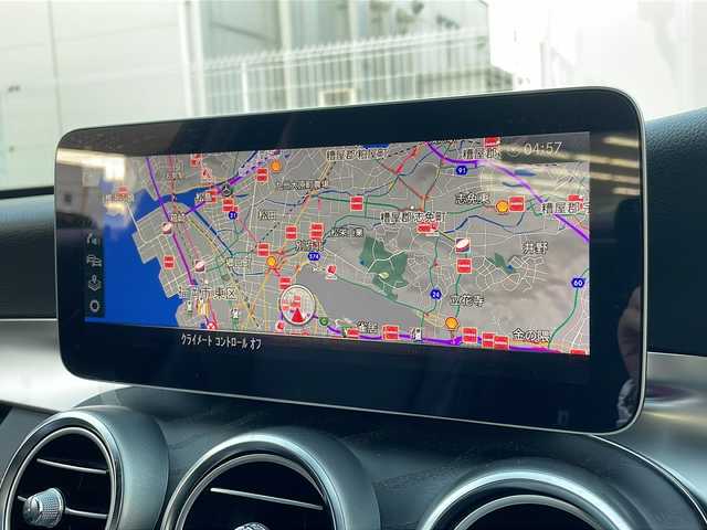 メルセデス・ベンツ Ｃ２２０ｄ アバンギャルド　AMGライン 福岡県 2019(令1)年 3万km ダイヤモンドホワイト 純正メーカーナビ/Bluetooth対応/フルセグTV/AM/FM/レコーダークルーズコントロール/ブラインドスポットモニター/バックカメラ/ドライブレコーダー（前後）/パワーシート（運転席・助手席メモリ付）/前席シートヒーター/ETC2.0/純正フロアマット/純正アルミホイール/プッシュスタート/黒革シート/アクティブブレーキアシスト/レーンチェンジアシスト/アップルカープレイ/保証書/取扱説明書/スペアキー/スマートキー