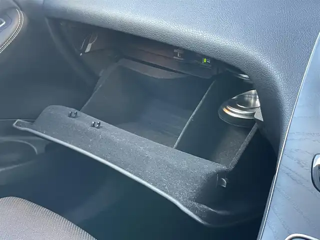 メルセデス・ベンツ ＧＬＣ２２０ d 4マチック AMGライン 鹿児島県 2021(令3)年 4.6万km ダイヤモンドホワイト 禁煙車/純正ナビ/Bluetooth/バックカメラ/レザーエクスクルーシブパッケージ/パノラミックスライディングルーフ/ブルメスターサウンド/レーダーセーフティーパッケージ/メモリー付レザーパワーシートシート/パワーバックドア/AMG19インチアルミホイール/LEDヘッドライト/ETC/スペアキー