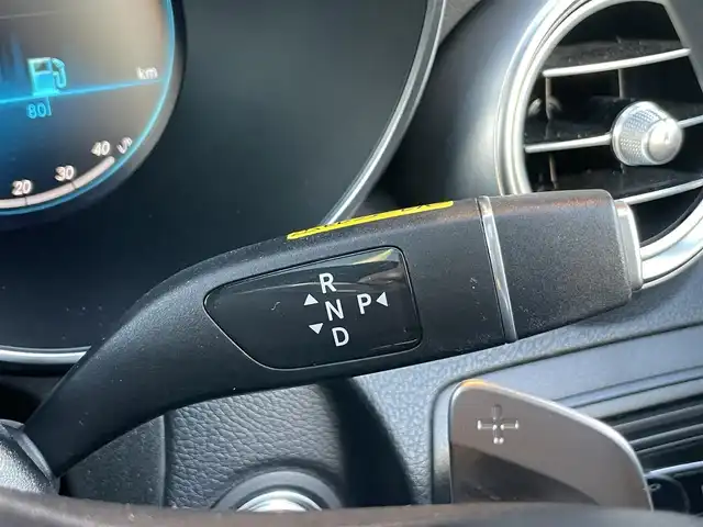 メルセデス・ベンツ ＧＬＣ２２０ d 4マチック AMGライン 鹿児島県 2021(令3)年 4.6万km ダイヤモンドホワイト 禁煙車/純正ナビ/Bluetooth/バックカメラ/レザーエクスクルーシブパッケージ/パノラミックスライディングルーフ/ブルメスターサウンド/レーダーセーフティーパッケージ/メモリー付レザーパワーシートシート/パワーバックドア/AMG19インチアルミホイール/LEDヘッドライト/ETC/スペアキー