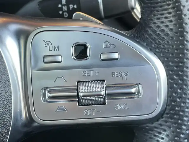 メルセデス・ベンツ ＧＬＣ２２０ d 4マチック AMGライン 鹿児島県 2021(令3)年 4.6万km ダイヤモンドホワイト 禁煙車/純正ナビ/Bluetooth/バックカメラ/レザーエクスクルーシブパッケージ/パノラミックスライディングルーフ/ブルメスターサウンド/レーダーセーフティーパッケージ/メモリー付レザーパワーシートシート/パワーバックドア/AMG19インチアルミホイール/LEDヘッドライト/ETC/スペアキー