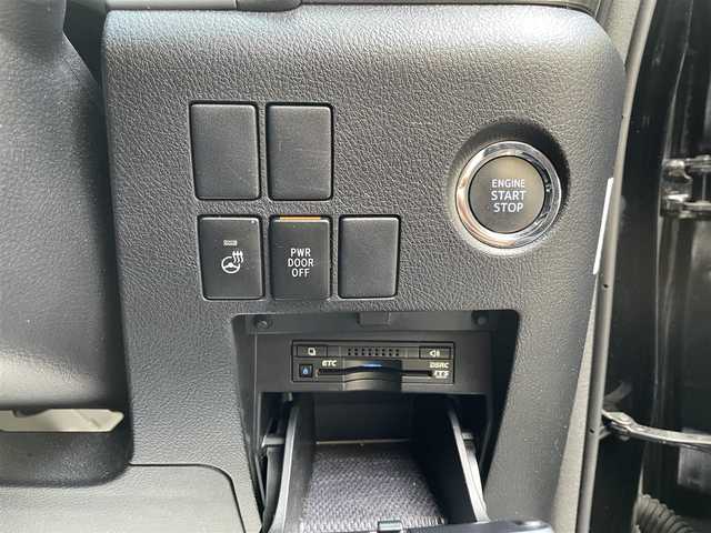 トヨタ ヴェルファイア Z Gエディション 和歌山県 2016(平28)年 3.6万km ブラック ワンオーナー/4WD/JBLプレミアムサウンド/純正メーカーナビ・フルセグTV・CD・DVD/　Bluetooth・USB・HDMI/純正フリップダウンモニター/全方位カメラ/両側パワースライドドア/レーダークルーズコントロール/PCS/パワーバックドア/前席パワーシート/2列目電動リクライニング・オットマン/ステアリングヒーター/フロントガラス熱線/LEDヘッドライト/スペアタイヤ/ドライブレコオーダー/スマートキー/スペアキー/保証書/取扱説明書/　