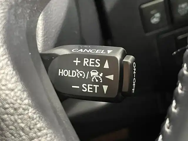 トヨタ アルファード S Cパッケージ 愛知県 2022(令4)年 3.3万km ホワイトパールクリスタルシャイン 純正９インチディスプレイオーディオ/ツインムーンルーフ/純正フリップダウンモニター/両側パワースライドドア/パワーバックドア/レーダークルーズコントロール/プリクラッシュセーフティ/ブラインドスポットモニター/クリアランスソナー/レーンディパーチャーアラート/先行車発進告知/電動パーキングブレーキ/ブレーキホールド/レザーシート/パワーシート【シートメモリー付】/シートヒーター/シートクーラー/ハンドルヒーター/オットマン/バックカメラ/デジタルインナーミラー/前後ドライブレコーダー/ビルトインＥＴＣ２．０/USB入力端子/AC100Vコンセント/ISOFIX/純正フロアマット/純正18インチアルミホイール