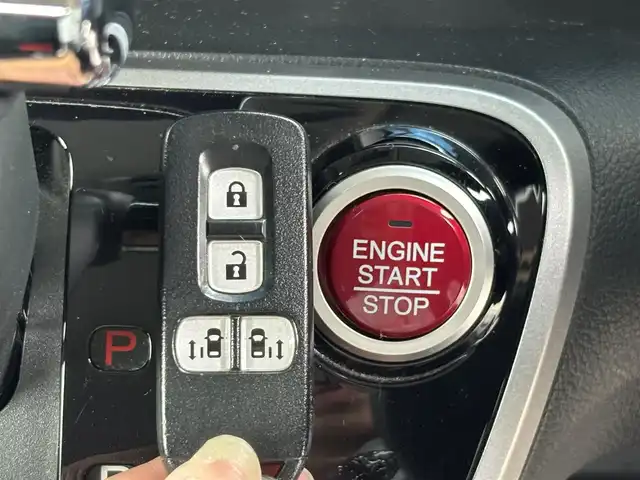 ホンダ Ｎ ＢＯＸ G SSパッケージ 宮城県 2013(平25)年 2.3万km プレミアムホワイトパール 登録時走行距離21379km/純正オーディオ/AM・FM・CD・AUX/プッシュスタート/スマートキー/スペアキー（1本）/ワンオーナー様/両側パワースライドドア/盗難防止装置/レーンキープアシスト/衝突軽減システム/ベンチシート/フルフラットシート/ドアバイザー/電動格納ミラー/ヘッドライトイベライザー/純正フロアマット/ECONモード/補助ミラー/純正アルミホイール