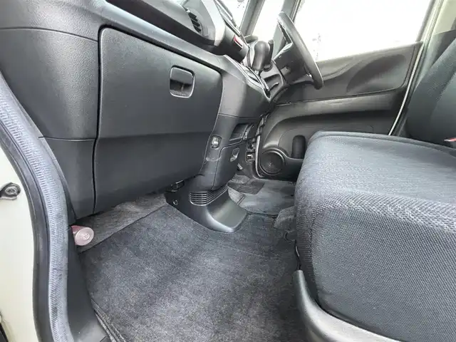 ホンダ Ｎ ＢＯＸ G SSパッケージ 宮城県 2013(平25)年 2.3万km プレミアムホワイトパール 登録時走行距離21379km/純正オーディオ/AM・FM・CD・AUX/プッシュスタート/スマートキー/スペアキー（1本）/ワンオーナー様/両側パワースライドドア/盗難防止装置/レーンキープアシスト/衝突軽減システム/ベンチシート/フルフラットシート/ドアバイザー/電動格納ミラー/ヘッドライトイベライザー/純正フロアマット/ECONモード/補助ミラー/純正アルミホイール
