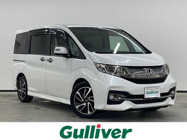 ホンダ ステップワゴン スパーダ クールスピリット 長崎県 2017(平29)年 7万km ホワイトオーキッドパール 純正メモリナビ/・AM/FM/CD/DVD/Bluetooth/・フルセグテレビ/フリップダウンモニター/両側パワースライド/ホンダセンシング/・衝突軽減ブレーキ/・車線逸脱警報/・先行車発進お知らせ機能/・レーンキープアシスト/・アダプティブクルーズコントロール/全方位カメラ/バックカメラ/シートヒーター（D席+N席）/LEDヘッドライト/ETC/ドライブレコーダー/ダブルエアコン/わくわくゲート/リアサンシェード/シートバックテーブル/パドルシフト/オートライト/純正17インチアルミホイル/ＨＤＭＩ端子/プッシュスタートボタン/スマートキー/スペアキー/純正フロアマット/純正バイザー/保証書/取扱説明書