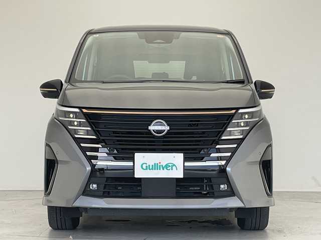 日産 セレナ e－パワー ハイウェイS V 90周年記念車 愛知県 2024(令6)年 0.3万km ダークメタルグレー 純正ディズプレイオーディオナビ/フリップダウンモニター/全方位カメラ/両側パワースライドドア/プロパイロット/エマージェンシーブレーキ/バックカメラ/ハンズフリースライドドア/コーナーセンサー/ETC2.0/LEDヘッドライト/インテリジェントミラー/リアオートエアコン/レーンキープアシスト/オートマチックハイビーム/ワイヤレス充電器/ドライブレコーダー/ステアリングスイッチ/スマートキー/プッシュスタート/フルセグ/Bluetooth/衝突軽減システム/純正アルミホイール/
