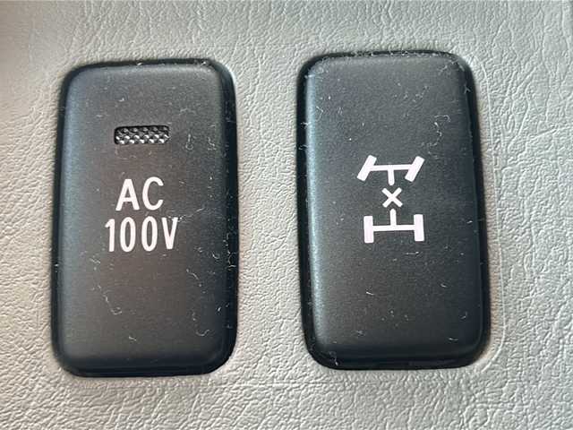 トヨタ ハイラックス サーフ SSR－X LTD 佐賀県 2007(平19)年 12万km ブラック 純正ナビ　４WD　ETC　ドライブレコーダー　バックカメラ　オートライト　オートハイビーム　ルーフレール