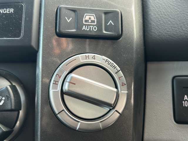 トヨタ ハイラックス サーフ SSR－X LTD 佐賀県 2007(平19)年 12万km ブラック 純正ナビ　４WD　ETC　ドライブレコーダー　バックカメラ　オートライト　オートハイビーム　ルーフレール