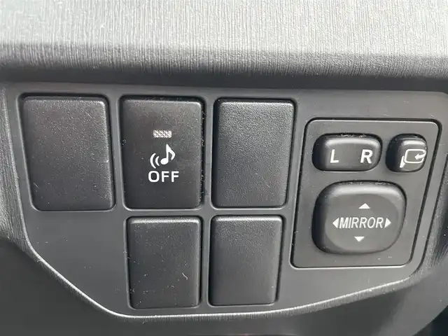 トヨタ プリウス S 長崎県 2014(平26)年 13.6万km ブラック 社外SDナビ/CD/DVD/BT/フルセグTV/バックカメラ/モデリスタエアロ/社外17インチAW/LEDヘッドライト/ETC