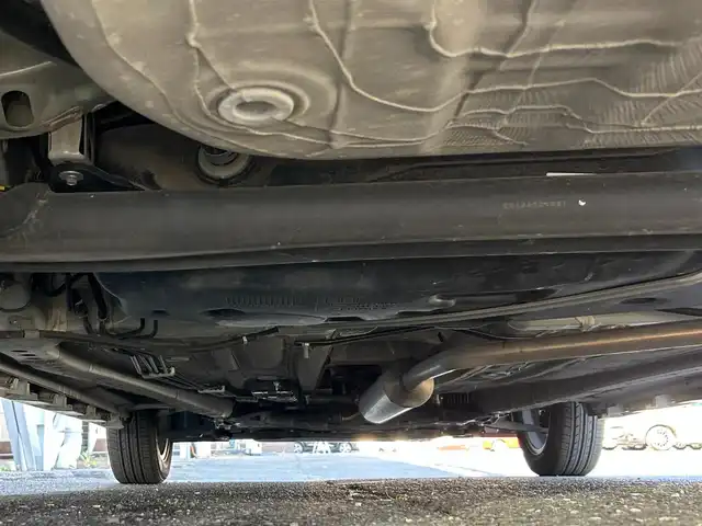 スズキ ソリオ HV MZ 静岡県 2021(令3)年 5.4万km ピュアホワイトP 純正9インチナビ/フルセグ/全周囲カメラ/両側パワースライドドア/ヘッドアップディスプレイ/スズキ セーフティ サポート/シートヒーター/コーナーセンサー/プッシュスタート/スマートキー/LEDヘッドライト/フォグライト