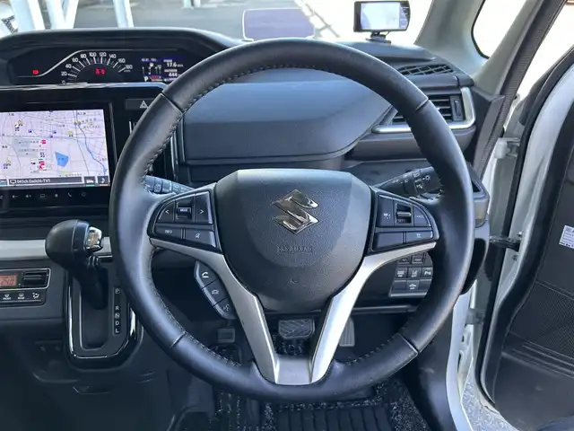 スズキ ソリオ HV MZ 静岡県 2021(令3)年 5.4万km ピュアホワイトP 純正9インチナビ/フルセグ/全周囲カメラ/両側パワースライドドア/ヘッドアップディスプレイ/スズキ セーフティ サポート/シートヒーター/コーナーセンサー/プッシュスタート/スマートキー/LEDヘッドライト/フォグライト