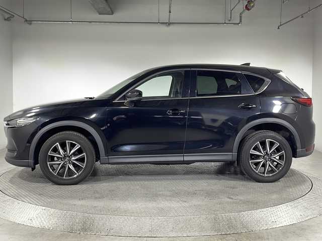マツダ ＣＸ－５ XD Lパッケージ 神奈川県 2017(平29)年 4.9万km ジェットブラックマイカ 純正SDナビ/（CD/DVD/BT/AM/FM/USB/AUX）/フルセグTV/バックカメラ/サイドカメラ/レーダークルーズコントロール/BSM/衝突軽減ブレーキ/レーンキープアシスト/黒革シート（D/N席パワーシート）/運転席シートメモリー/シートヒーター/ハンドルヒーター/ヘッドアップディスプレイ/パワーバックドア/電動パーキングブレーキ/オートホールド機能/ETC/スマートキー×2