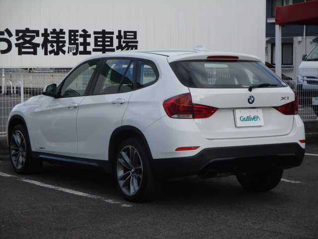 ＢＭＷ Ｘ１ sDrive 18i スポーツ 岡山県 2014(平26)年 8.3万km アルピンホワイトⅢ 純正ＨＤＤナビ/バックカメラ/ＤＶＤ再生可能/Ｂｌｕｅｔｏｏｔｈ/ＵＳＢ/コーナーセンサー/オートライト/純正フロアマット/純正18ＡＷ/スマートキー