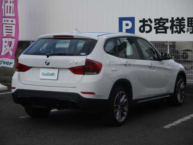 ＢＭＷ Ｘ１ sDrive 18i スポーツ 岡山県 2014(平26)年 8.3万km アルピンホワイトⅢ 純正ＨＤＤナビ/バックカメラ/ＤＶＤ再生可能/Ｂｌｕｅｔｏｏｔｈ/ＵＳＢ/コーナーセンサー/オートライト/純正フロアマット/純正18ＡＷ/スマートキー