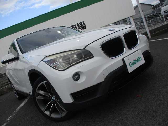 ＢＭＷ Ｘ１ sDrive 18i スポーツ 岡山県 2014(平26)年 8.3万km アルピンホワイトⅢ 純正ＨＤＤナビ/バックカメラ/ＤＶＤ再生可能/Ｂｌｕｅｔｏｏｔｈ/ＵＳＢ/コーナーセンサー/オートライト/純正フロアマット/純正18ＡＷ/スマートキー