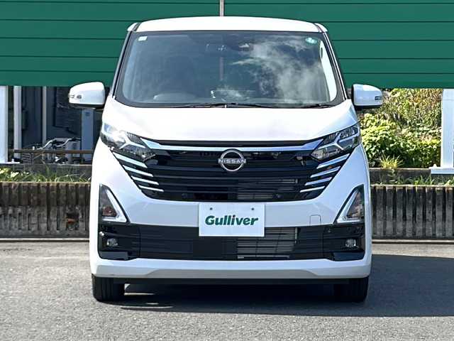日産 デイズ ハイウェイスターX 茨城県 2024(令6)年 0.2万km ホワイトパール 純正9型ナビ/全周囲カメラ/アラウンドビューモニター/車線逸脱警報/道路標識表示/速度標識表示/エマージェンシーブレーキ/ドライブレコーダー/純正フロアマット/純正14インチアルミホイール/コーナーセンサー前後/オートライト