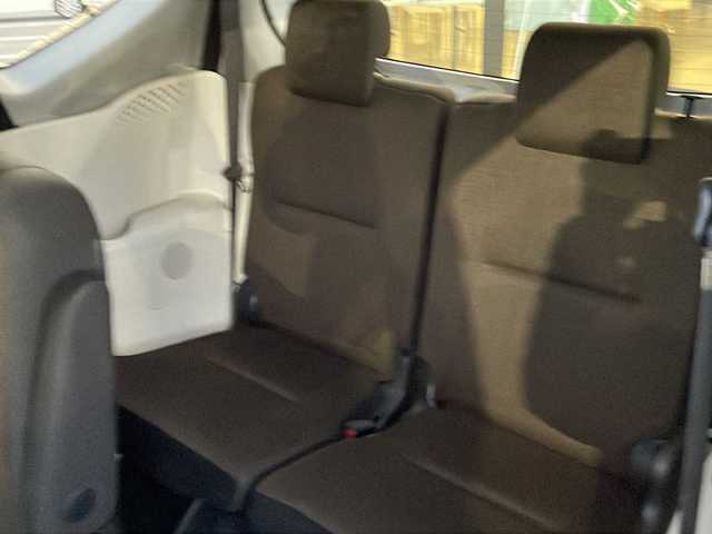 トヨタ シエンタ G 長野県 2016(平28)年 3.7万km ホワイトパールクリスタルシャイン 社外ナビ/【CN-RS02WD】/DVD再生可能/フルセグTV/バックカメラ/BluetoothAudio/両側パワースライドドア/セーフティセンス/・プリクラッシュセーフティ/・レーンディパーチャーアラート/・オートマチックハイビーム/・先行車発進告知機能/ビルトインETC/革巻きステアリング/ステアリングスイッチ/アイドリングストップ/スマートキー/プッシュスタート/電動格納ミラー/純正フロアマット/オートライト