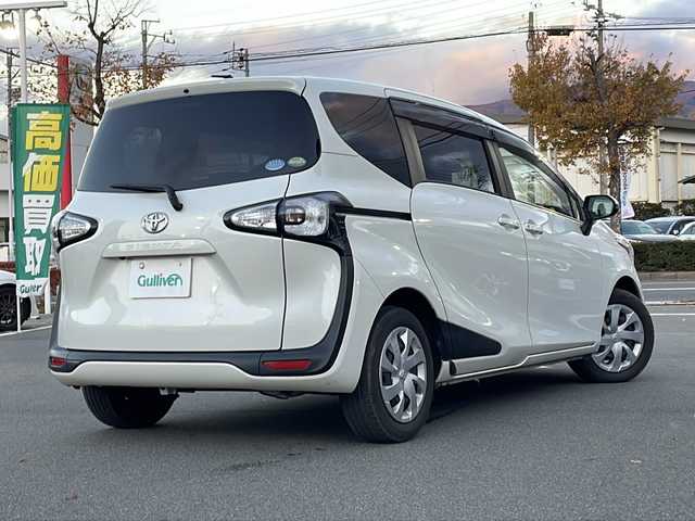 トヨタ シエンタ G 長野県 2016(平28)年 3.7万km ホワイトパールクリスタルシャイン 社外ナビ/【CN-RS02WD】/DVD再生可能/フルセグTV/バックカメラ/BluetoothAudio/両側パワースライドドア/セーフティセンス/・プリクラッシュセーフティ/・レーンディパーチャーアラート/・オートマチックハイビーム/・先行車発進告知機能/ビルトインETC/革巻きステアリング/ステアリングスイッチ/アイドリングストップ/スマートキー/プッシュスタート/電動格納ミラー/純正フロアマット/オートライト