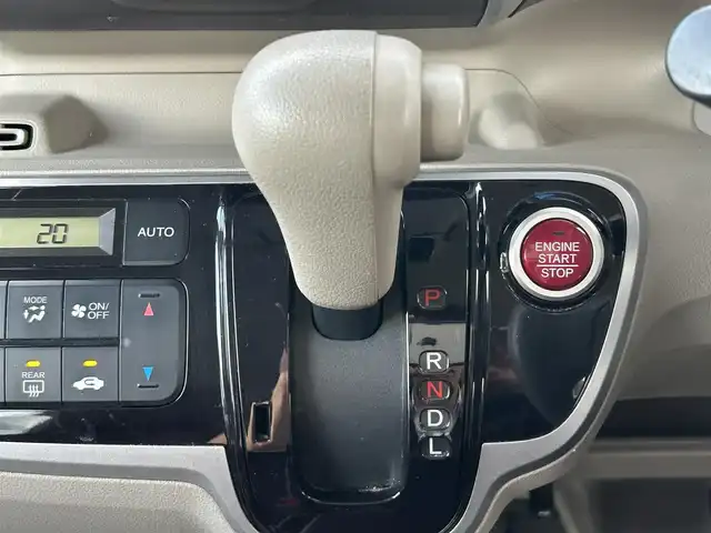 ホンダ Ｎ ＢＯＸ G Lパッケージ 宮城県 2014(平26)年 5.8万km カトラリーシルバーM ワンオーナー/純正SDナビ/【CD・DVD・BT・USB・ワンセグTV】/バックカメラ/左側パワースライドドア/横滑り防止装置/電動格納ミラー/ヘッドライトレベライザー/純正14インチAW/スマートキーX２/ETC