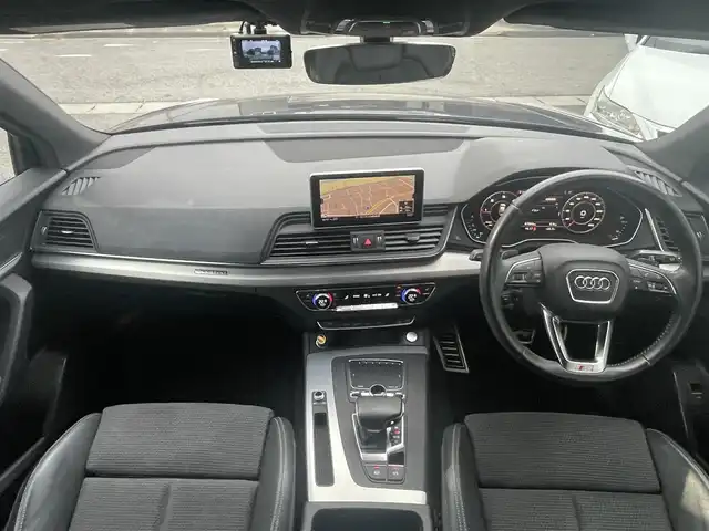 アウディ Ｑ５ 40TDIクワトロ スポーツ 愛知県 2021(令3)年 6.8万km 青 Ｓラインパッケージ/純正ナビ/フルセグテレビ/バックカメラ/アラウンドビューモニター/アイドリングストップ/ウィンカーミラー/追従クルーズコントロール/プッシュスタート/パワーバックドア/ETC/LED/全席シートヒーター/パーキングアシスト
