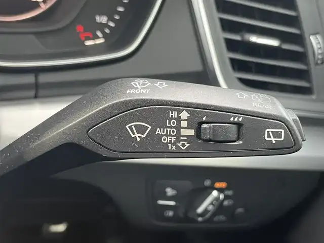 アウディ Ｑ５ 40TDIクワトロ スポーツ 愛知県 2021(令3)年 6.8万km 青 Ｓラインパッケージ/純正ナビ/フルセグテレビ/バックカメラ/アラウンドビューモニター/アイドリングストップ/ウィンカーミラー/追従クルーズコントロール/プッシュスタート/パワーバックドア/ETC/LED/全席シートヒーター/パーキングアシスト