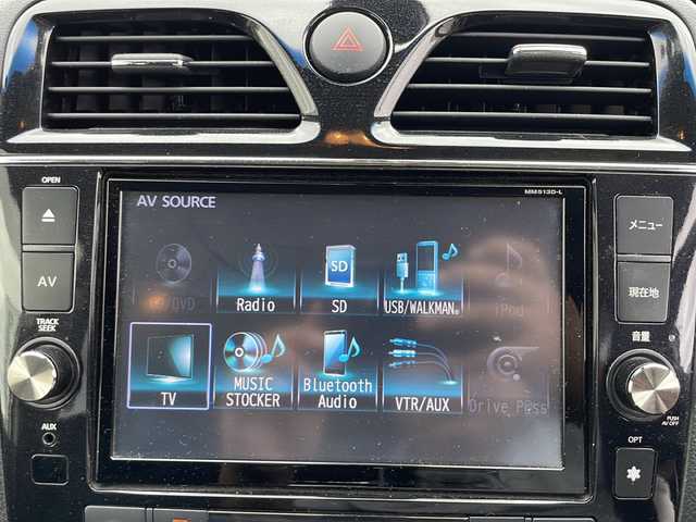 日産 セレナ ハイウェイS G Sハイブリッド 兵庫県 2015(平27)年 8.7万km ブリリアントシルバー 取扱説明書/保証書/純正ナビ（フルセグ/CD/DVD/AM/FM/VTR/AUX/SD/USB/WALKMAN/Bluetooth/iPod/MUSIC STOCKER）/プッシュスタート/全方位カメラ/衝突軽減ブレーキ/レーンキープアシスト/クルーズコントロール/クリアランスソナー/両側パワースライドドア/アイドリングストップ/スマートキー/ETC/ドライブレコーダー前後/サンシェード